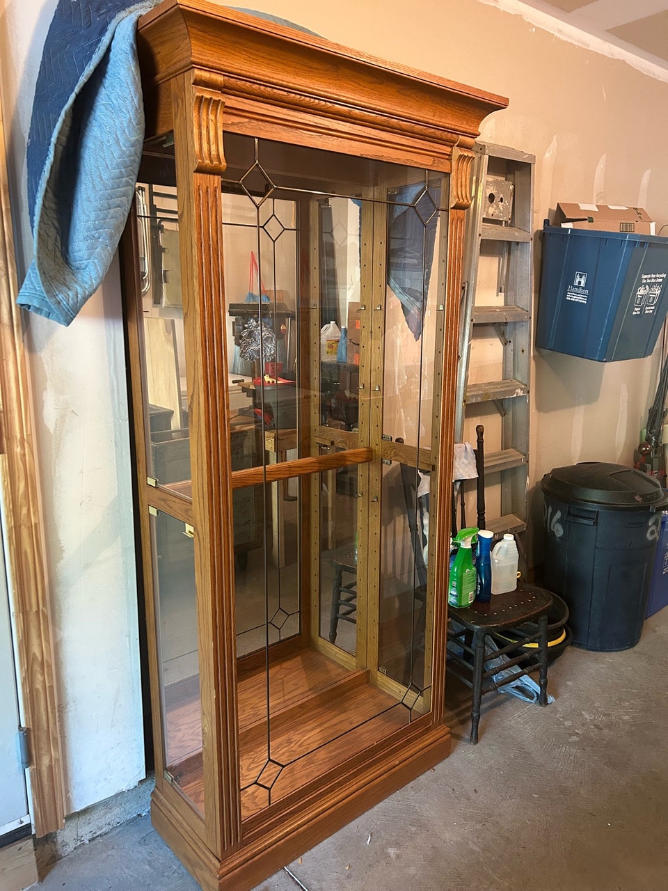 Oak curio cabinet | Hutches & Display Cabinets | Hamilton | Free local ...