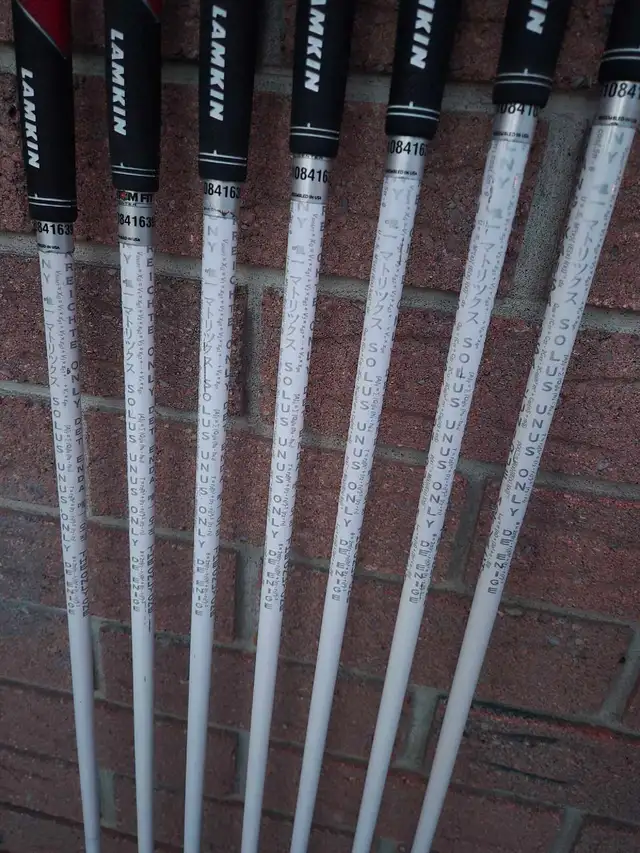 left handed Wilson staff D100 irons in Golf in St. Catharines - Image 3