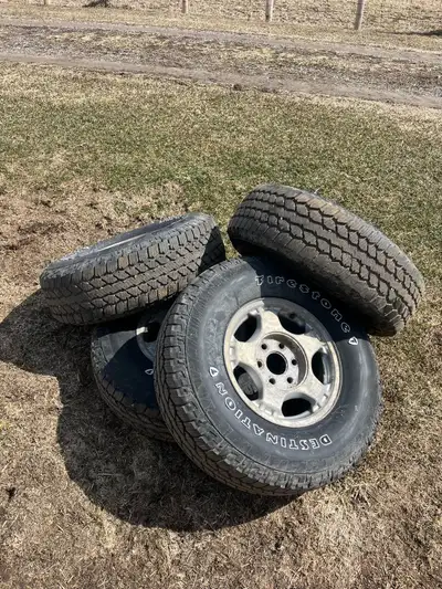 Firestone - Destination (4 tires with rims) and Firestone Wilderness AT (1 tire/spare with rim). Ful...