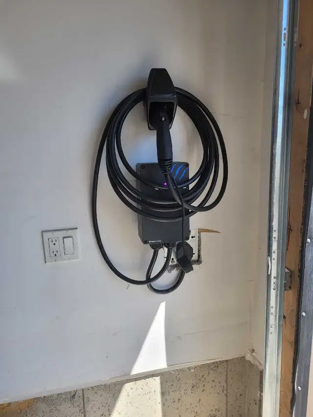 Electrical Panel Upgrade. Ev Charger. potlights 