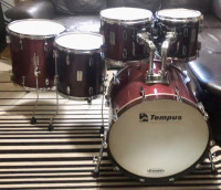 Tempus 5 piece drum kit with Pearl hardware (Red Sparkle)