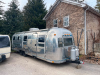 Airstream For Sale, 1974 Sovereign Land Yacht 32'
