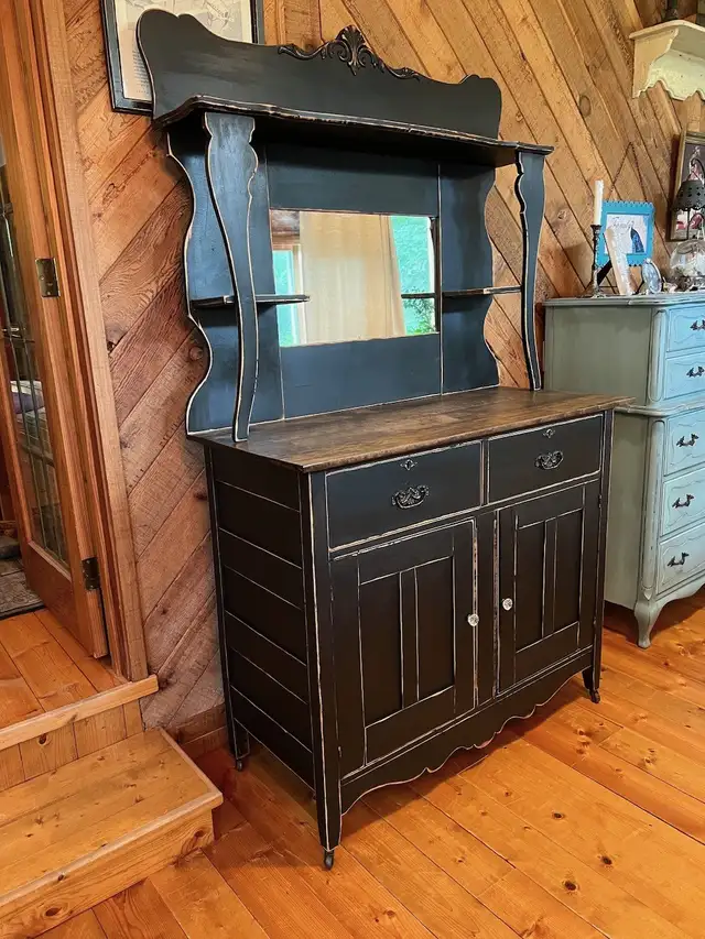 Restored&Refinished Antique OAK Buffet/Hutch, Distressed & MORE in Hutches & Display Cabinets in Winnipeg - Image 8