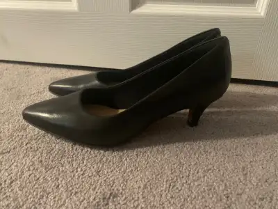 Clarks women’s heels size 6 brand new , View more