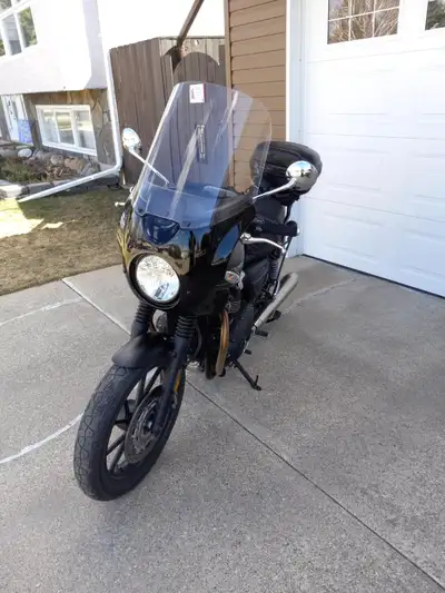Very well kept bike, all maintenance up to date, tires good. Parabellum fairing, Triumph Factory Sad...