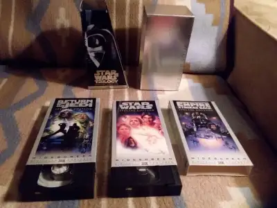 Trilogy boxed set includes Star Wars & Return of the Jedi, The Empire Strikes Back is missing.