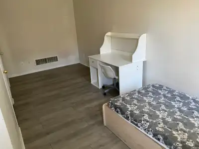 Rooms Rental 2 room available August 1, and 3 rooms available September 1 At York University Village...