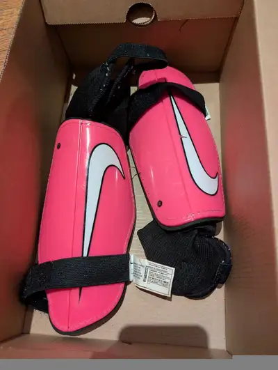 Girl's Shin guards & #7 Girl's Soccer shoes, View more