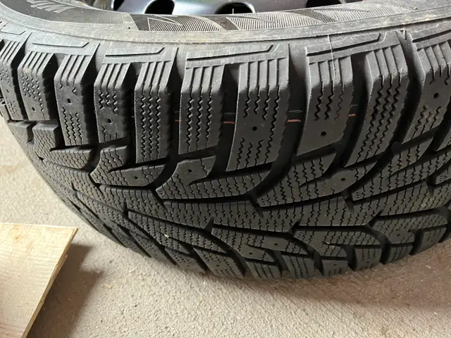 Hankook Winter Tires with rim 225/55R17 in Tires & Rims in Kitchener / Waterloo - Image 6