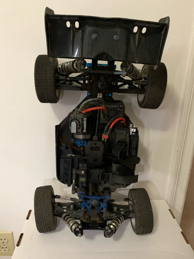 RC Car: Team Associated SC8 Buggy with Radio in Toys & Games in Mississauga / Peel Region