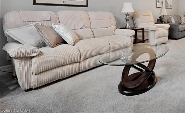 $155 - BEAUTIFUL 48" GLASS & WOOD ESPRESSO COCKTAIL TABLE. in Coffee Tables in Cambridge - Image 2