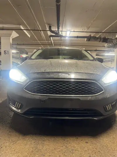 2016 Ford Focus SE very good condition no issues no accidents clean title new brakes tiers good for...