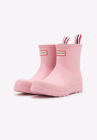 PINK  HUNTER Short Play Rain Boot | Womens 6    US