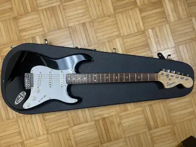 Fender Squier Affinity Stratocaster, View more