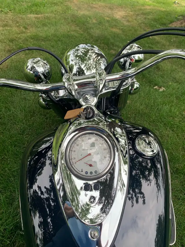2005 Yamaha Roadstar 1700 in Street, Cruisers & Choppers in St. Catharines - Image 9