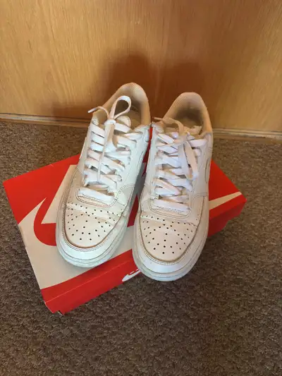 Nike Women's Court Vision Low NN - Size 6, View more