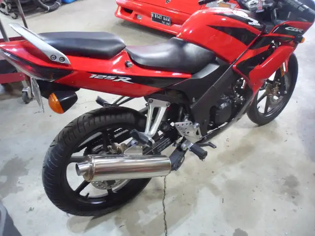 cbr 125 2007 comme neuve in Sport Bikes in Trois-Rivières - Image 5