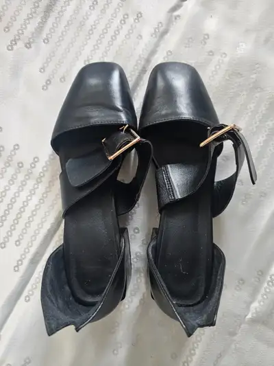 Vero Cuoio Black Heeled Sandal, View more
