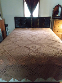 Queen size 100% wool open knit bedspread 