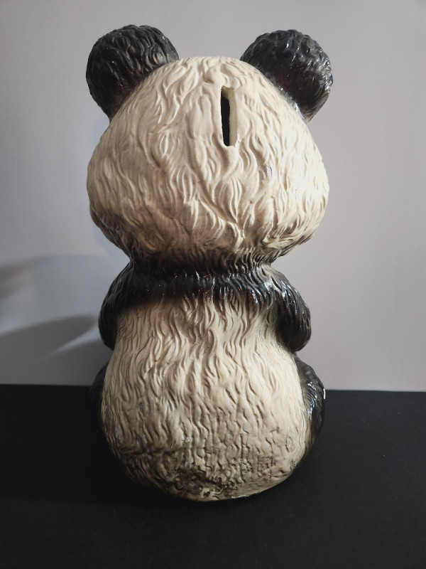 VINTAGE RARE CERAMIC PANDA BEAR COIN BANK in Arts & Collectibles in St. Catharines - Image 3