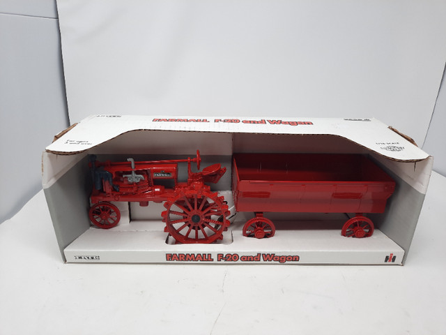 1/16 Farmall F20 with Wagon toy in Toys & Games in Sarnia