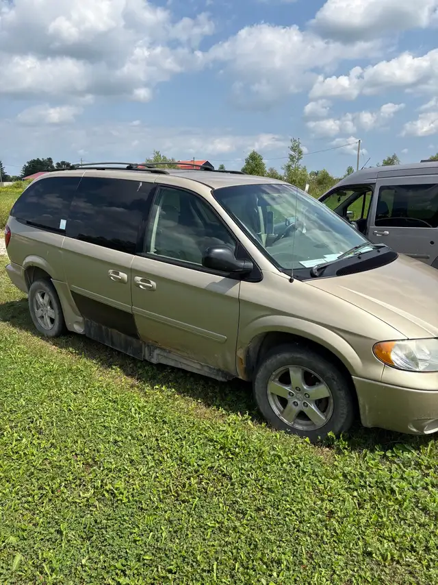 2007 dodge wheelchaire accessible van