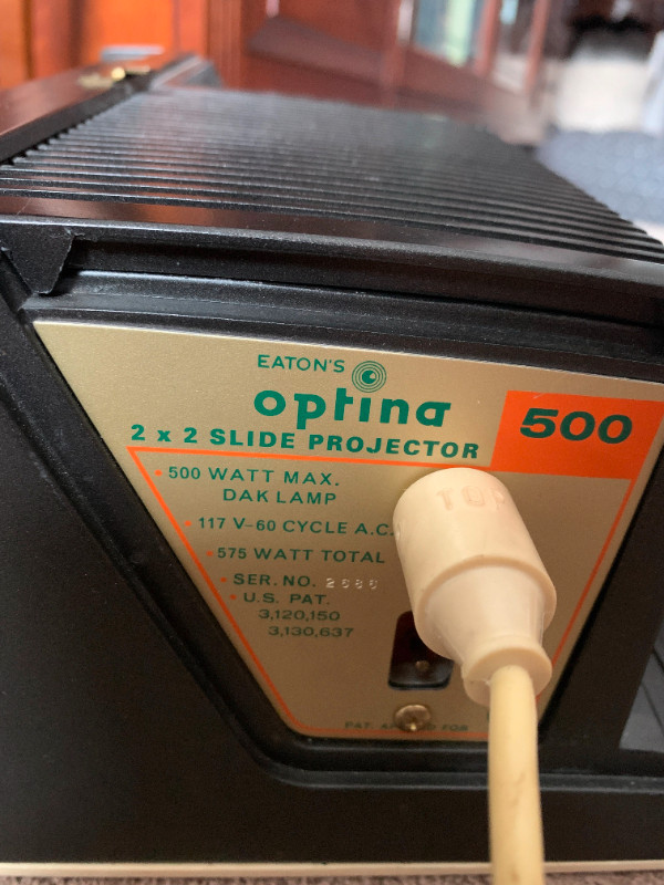 Vintage Optina 500 Projector Working with Remote in General Electronics in Guelph - Image 3