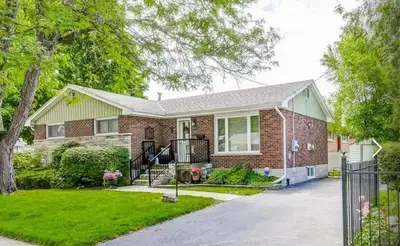 McMaster student housing