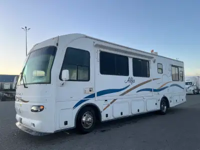 2004 Alfa Motorhome 40FT Diesel Pusher | CAT Engine | Freightliner Chassis | Ready to Go Looking for...