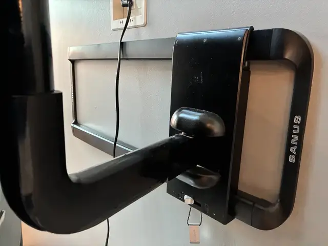 Sanus TV Wall Mount (Fits 51"-70" TV) in TV Tables & Entertainment Units in Kelowna - Image 2