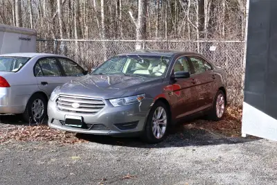SEL AWD, leather interior, Needs engine work or replacement. For parts.