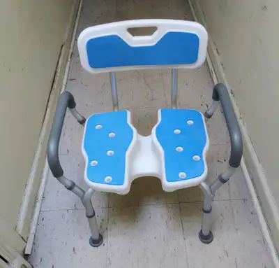 Sunnyload Shower Chair for Seniors - $100 (Toronto), View more