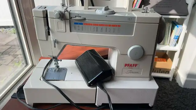 Sewing machine 62863730315778128