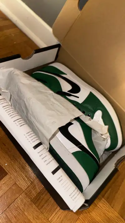 Jordan 1 low pine green, View more