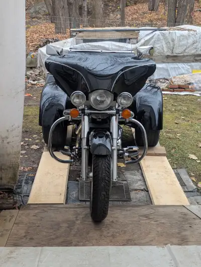 Honda Trike Trés Bonne condition acheteur sérieux merci