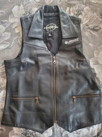 GORGEOUS WOMENS SIZE XL REAL LEATHER MOTORCYCLE VEST