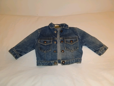 Vintage Toddler Blue Denim Jean Jacket Size 2. Jacket has 4 Snap front closure, Snaps at wrists & 2...