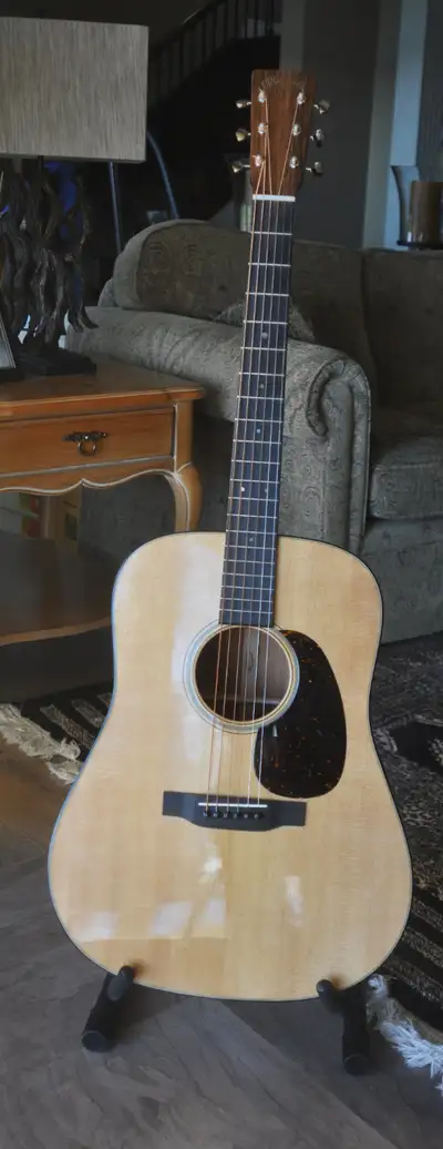 Martin Acustic Guitar D18, View more