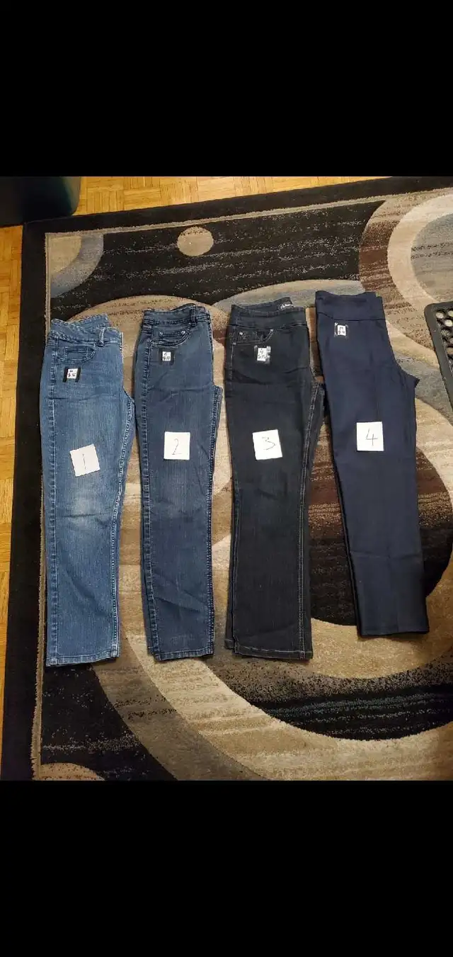 Women's and Girls Sweatpants/ Pants in Women's - Bottoms in Mississauga / Peel Region - Image 7