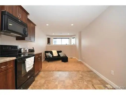 2 Bedroom Harbour Landing Basement Duplex in Long Term Rentals in Regina - Image 5