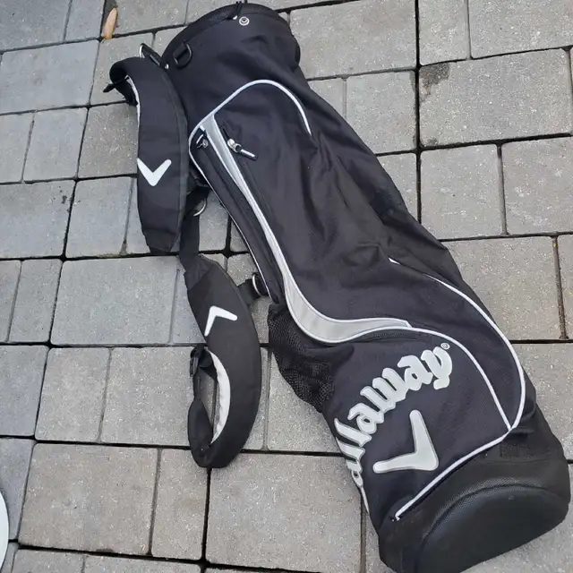 CALLAWAY Sunday Golf Bag with Backpack Straps  in Golf in Barrie - Image 5