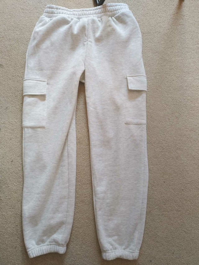 NEVER WORN forever21 grey cargo sweatpants  in Women's - Bottoms in Kitchener / Waterloo