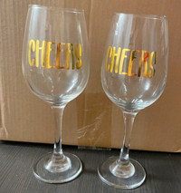 Set of 2 'Cheers' Wine Glasses