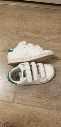 Child Adidas Stan Smith shoes  with box