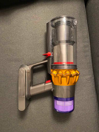 DYSON V15 DETECT TOTAL CLEAN CORDLESS VACUUM