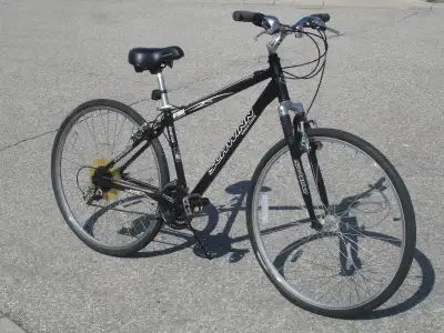 BARELY USED 700C SCHWINN HYBRID SERIES 24 SPD WITH SUSPENSION!, View more