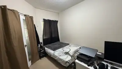 Private room is available. ready to move in from start of july in a 4 bedrooms house with private to...