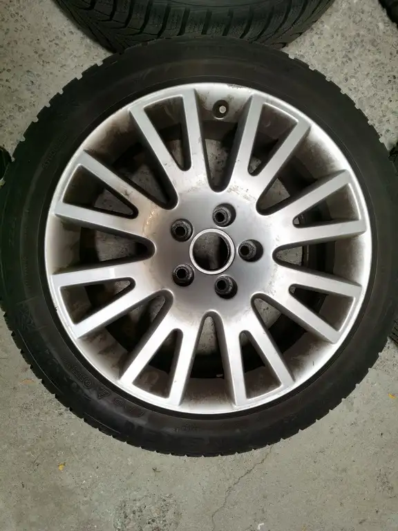 AUDI OR VW RIMS 5*112MM WITH LIKE NEW 225/45/17 NEXEN WINTER TIR in Tires & Rims in City of Toronto - Image 3