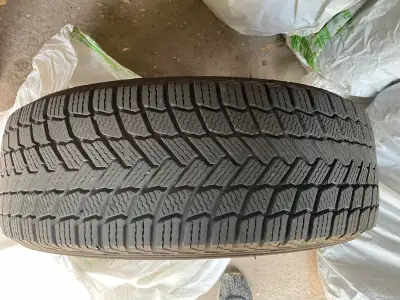 4 Almost new winter tires as above