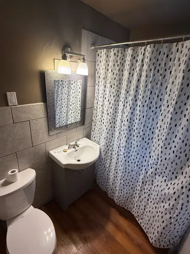 2 bedroom apartment  in Long Term Rentals in Sudbury - Image 9